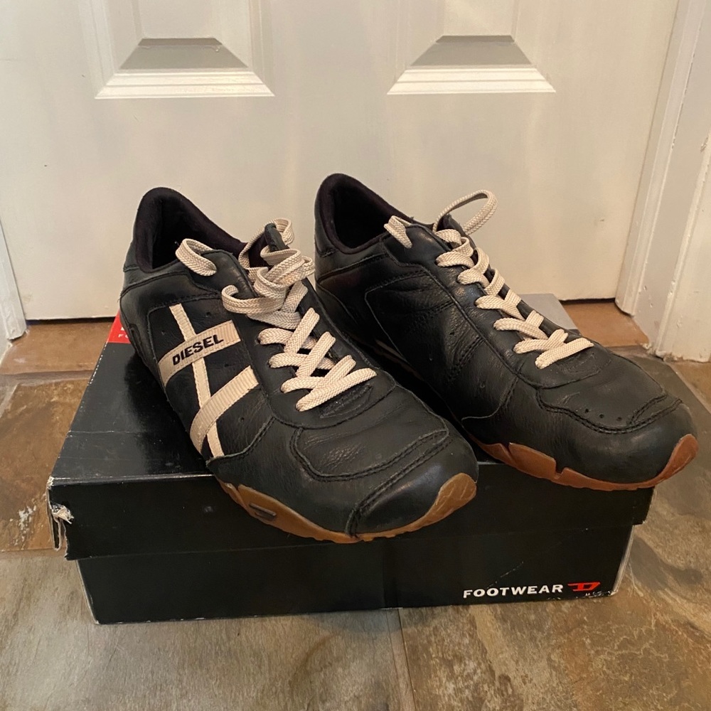 EUC Diesel sneakers Black and Tan men’s size 9.5